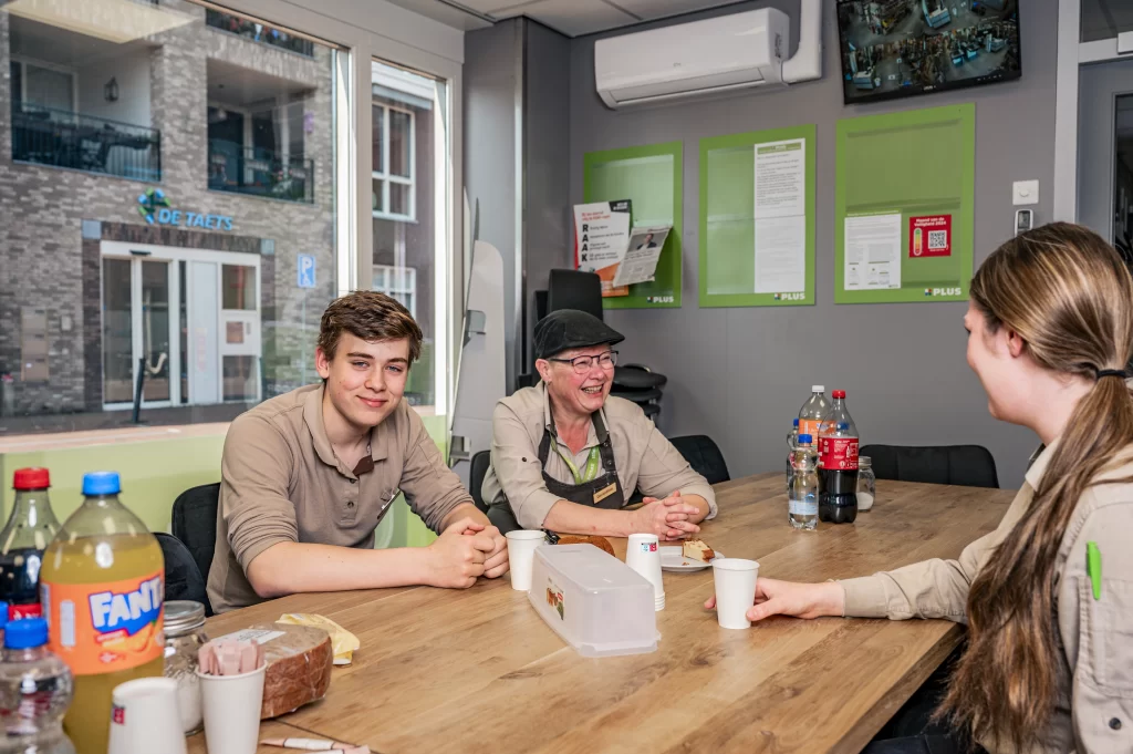 Kom werken bij het team van Plus Renswoude